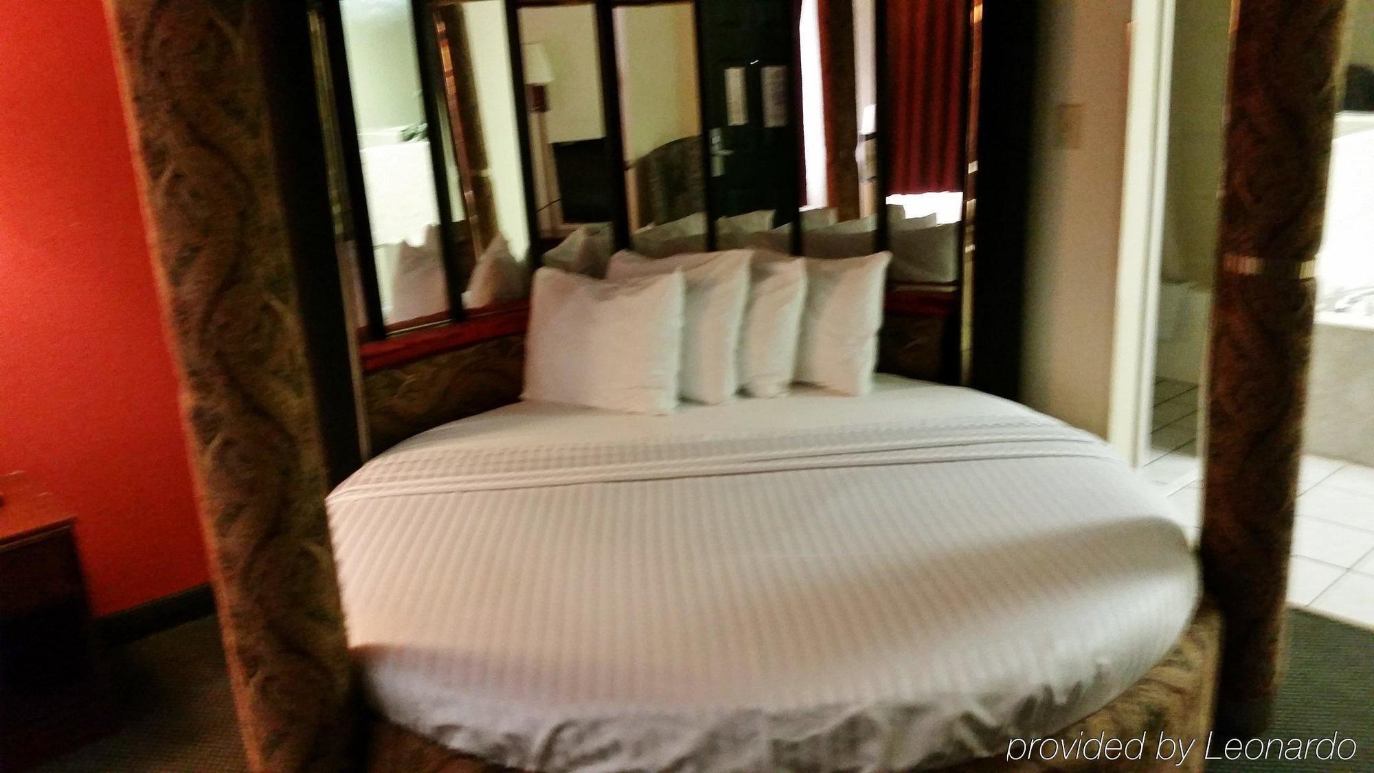 Country Hearth Inn & Suites Augusta Kültér fotó